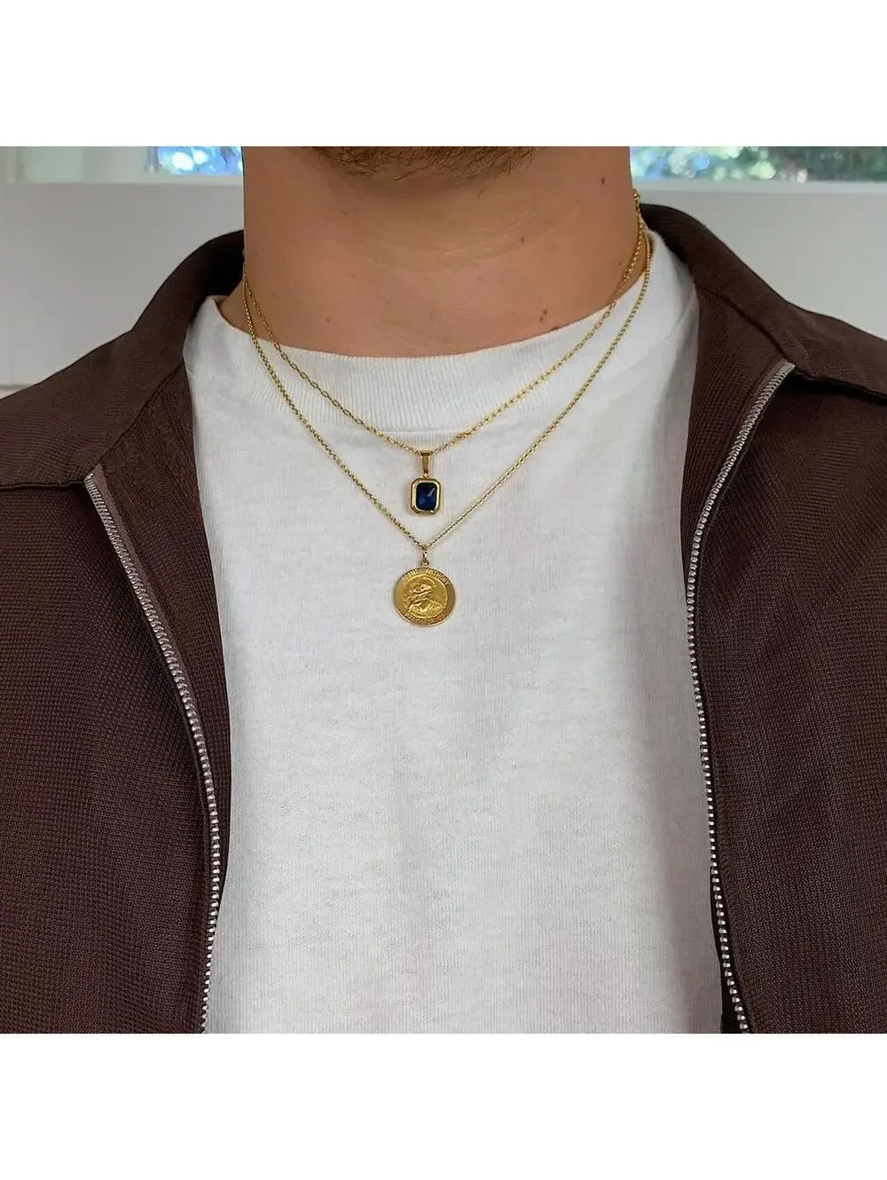 Vintage Classy Gold Chain Blue jewel opal pendant necklace. Gold Plated